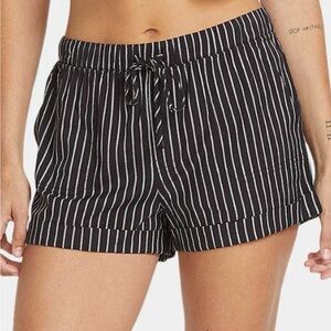 💜♀️5DAYSALE ♀️💜Volcom Women's Sunday Strut Shorts